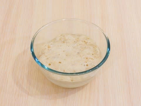 Sourdough should rise (it took me about 15 minutes)