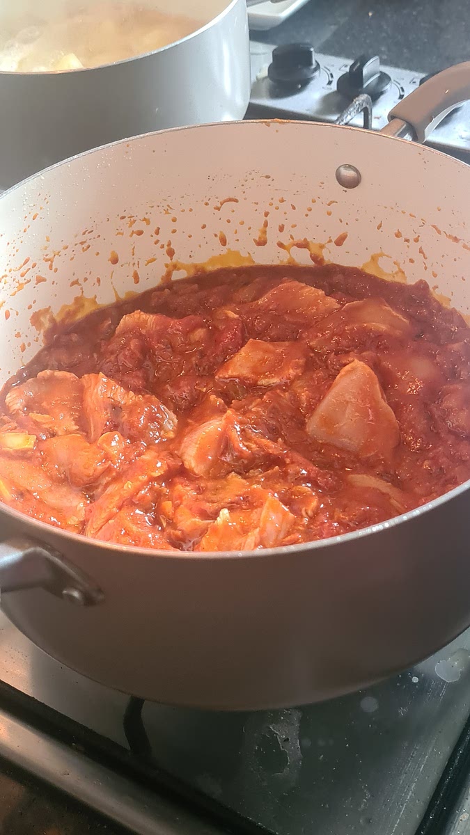 Add the chicken and stir and close the the pan