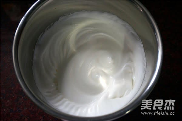 Beat until rigid foaming