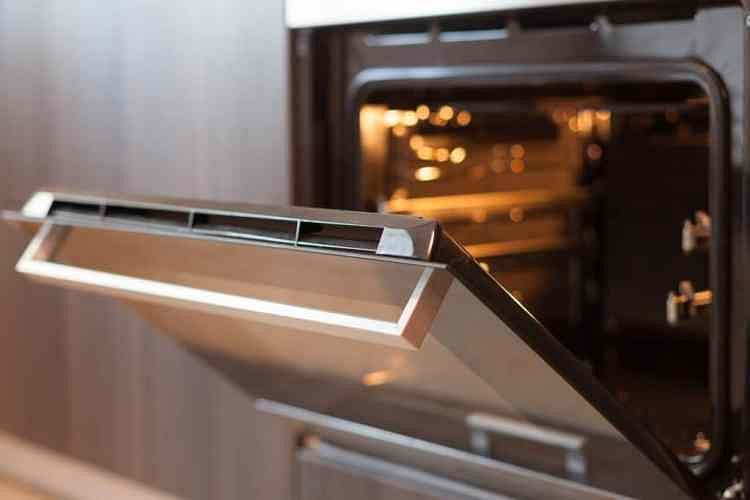 Pre-heat the oven to 200°C
