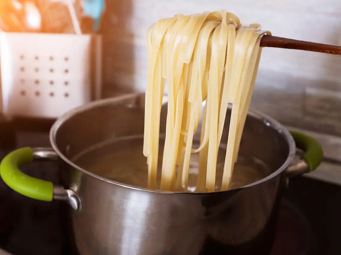 When the pasta stops bubbling and floats near the top the pasta should be ready. take a noodle of pasta and perform a taste taste to determine if ready to serve If not ready, cook for another 5-10 minutes If ready, pour the pasta in the Colander (See next step)