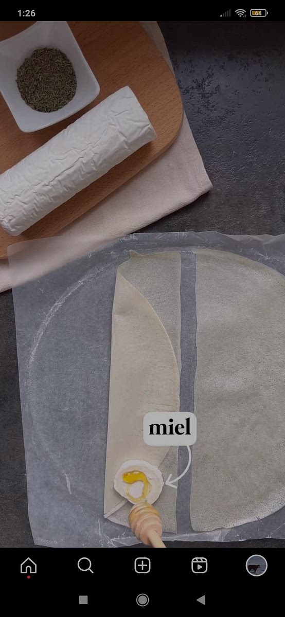 Replier sur elle même la feuille de brick