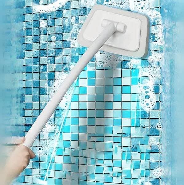 Douche spray JAUNE
Murs de douche triangle balai Spray JAUNE puis triangle sec (raclette pour vitre)