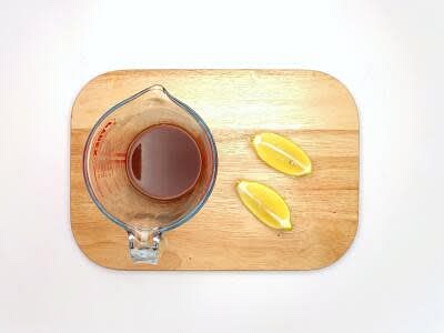 Roll the lemon[s] with your hand on a hard surface (to release more juice) and cut into wedges Combine the tomato paste and chipotle paste (can't handle the heat? Go easy!) with 100ml [175ml] cold water Add the soy sauce, the juice of 1/2 [1] lemon and the white wine vinegar – this is your peri-peri sauce