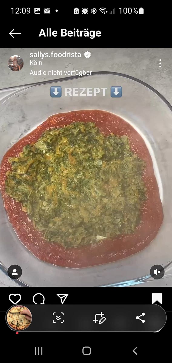 Gemüse und Zwiebeln klein schneiden. Alles schaft anbraten.