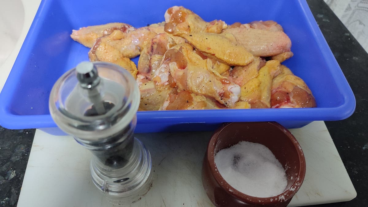 Salpimentamos las alitas