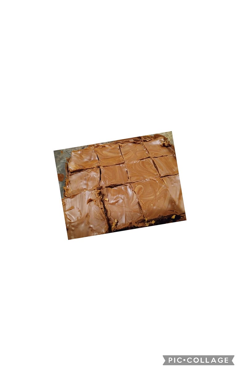 In a 8x8 microwavable dish place the 3 chocolate and peanut butter Quest Bars in the center, microwave for about 1 and 1/2 minutes. Spead the Quest Bars to cover the bottom of the pan. Break up the Graham crackers into 16 rectangles. Place over Quest Bars, may need a few extra to cover any spaces. In a microwavable bowl melt the peanut butter and chocolate chips until smooth. Poor mixture over the Graham crackers and spread evenly. Refrigerate until the topping hardens. Cut into 16 pieces.