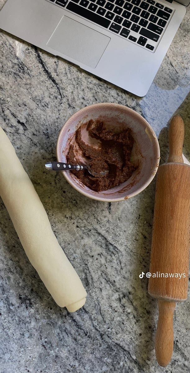 For the filling mix softened butter with the rest of the ingredients amd set aside.