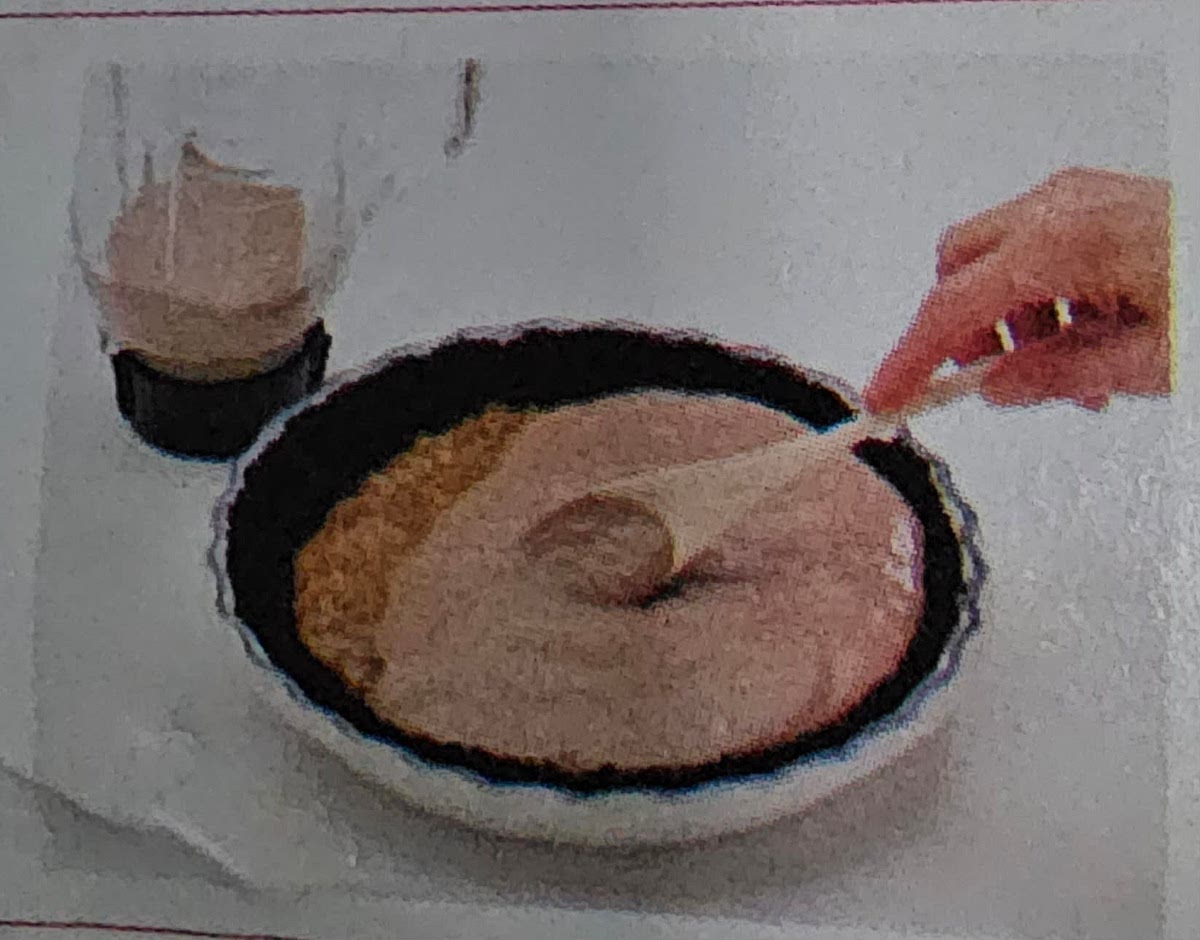 Pour pudding mixture over caramel layer, covering evenly. Cool, loosely covered, until set, about 15min.