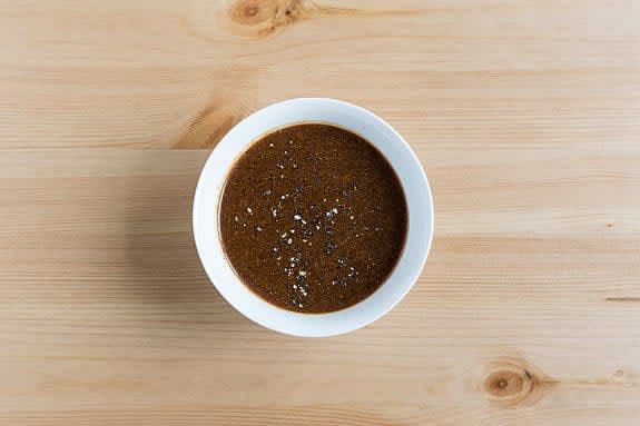 Make the sauce
Meanwhile, in a medium bowl, whisk the peanut butter, soy sauce, vinegar, 2 tbsp water (double for 4 portions) and S&P.