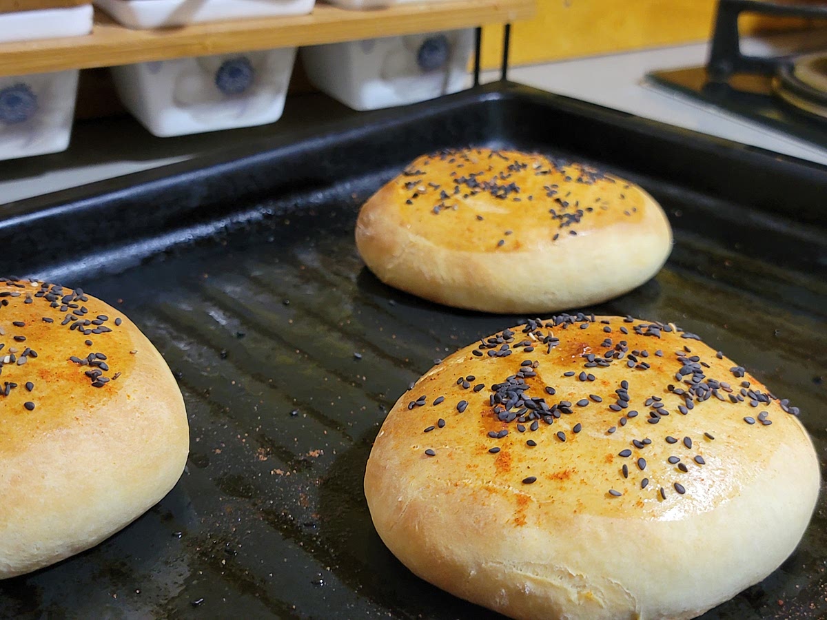 Ponemos al horno previamente calentado a 200°, horno arriba y abajo sin ventilador y dejamos por 15 minutos