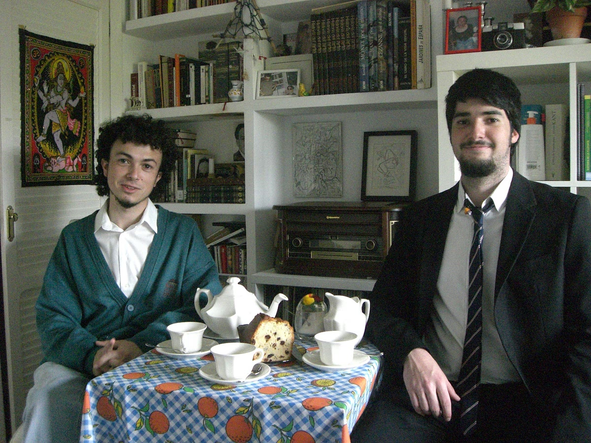 Tómatelo con un té negro con leche y tus amigos intelectuales mientras debatís la colonización del Zaire.
