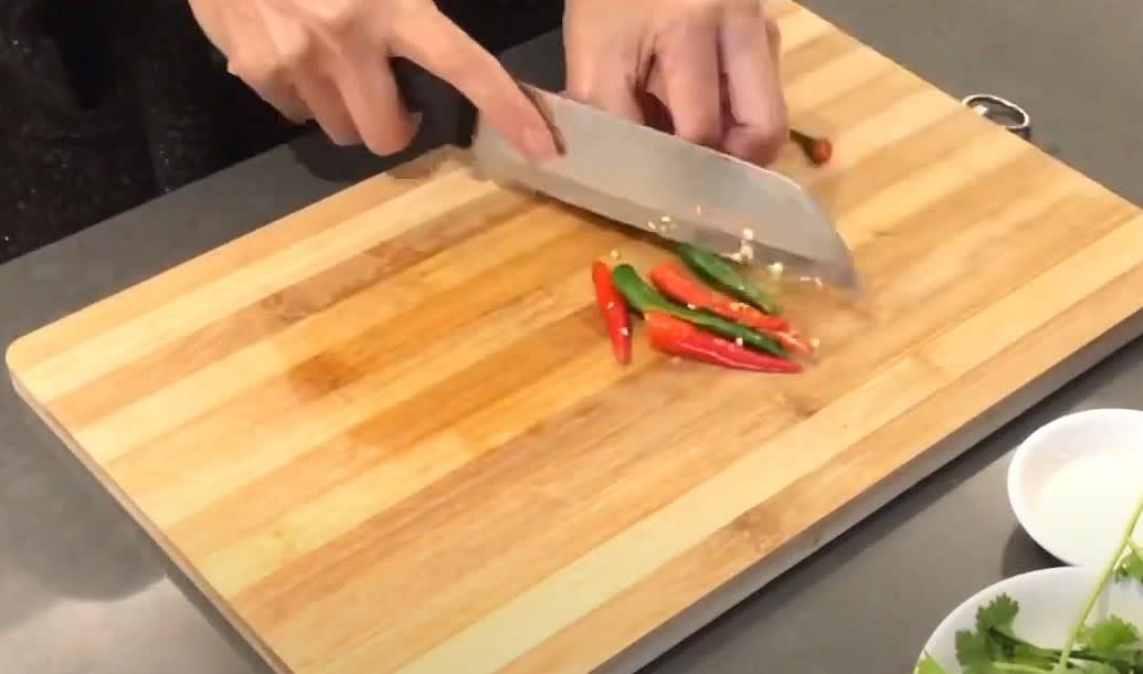 Slice the Bird's-eye chili