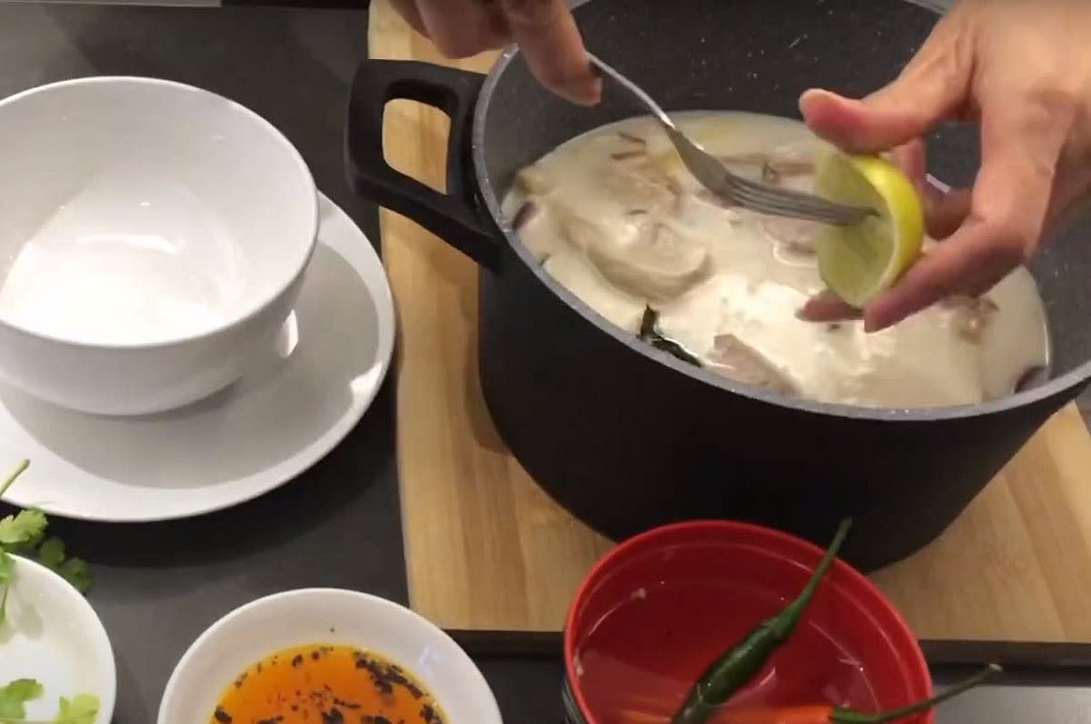 Squeeze the lime over the dish just before serving to ensure best aroma and flavor