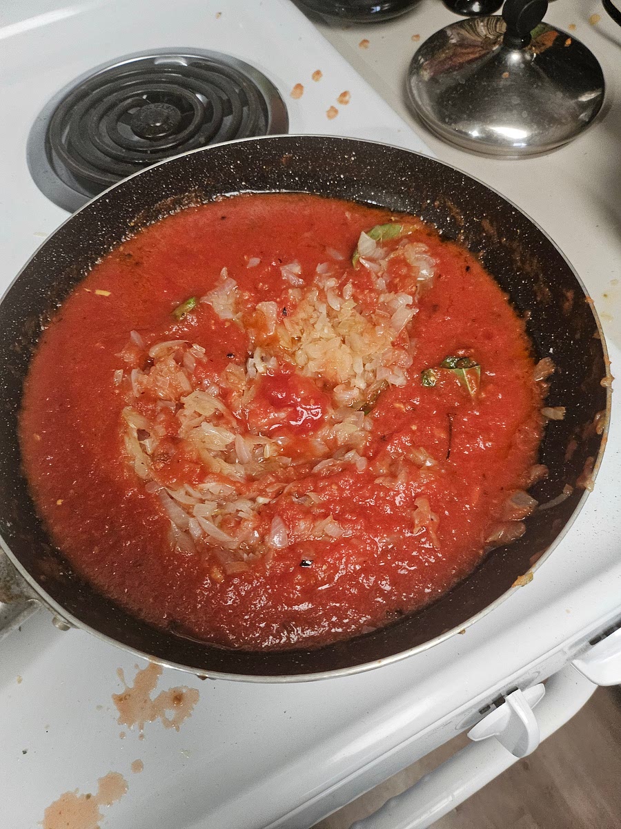 Add all remaining ingredients, then heat on medium while stirring occasionally until simmering.