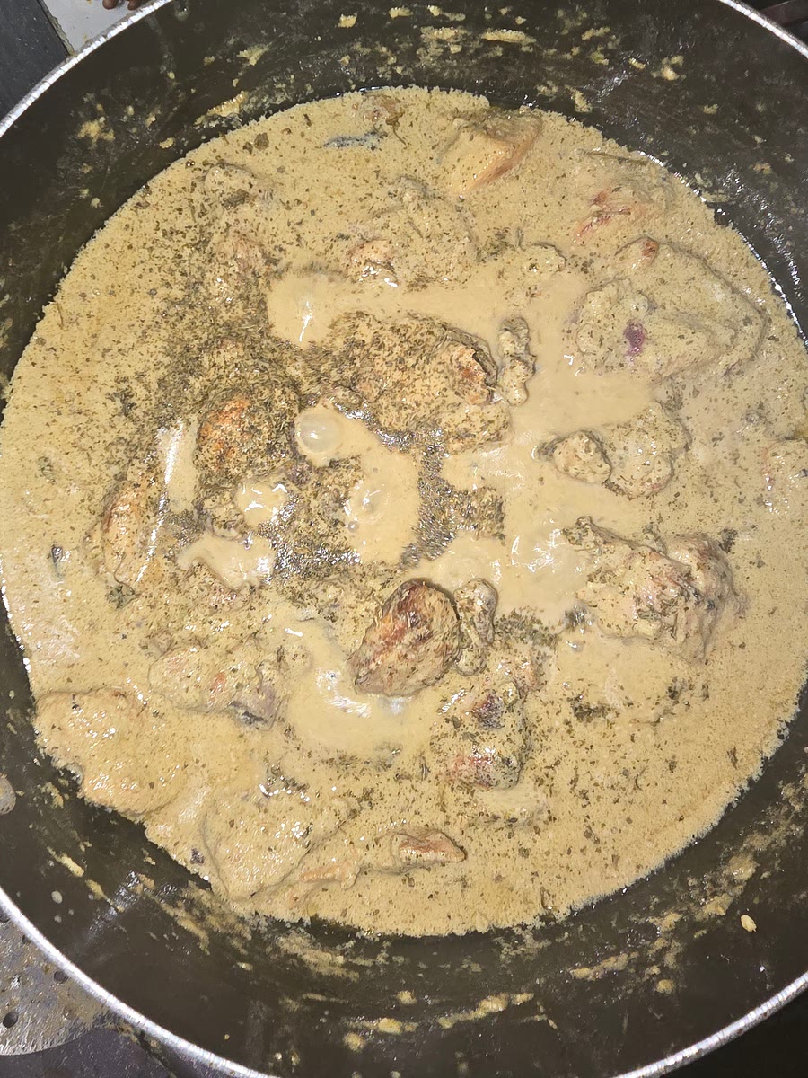 Keep the remaining paste/gravy aside. In a different pot, melt 2 tablespoons of butter and sauté the batch 3 ingredients for a minute. Add the remaining gravy and 4-5 spoons of water, then bring it to a boil.