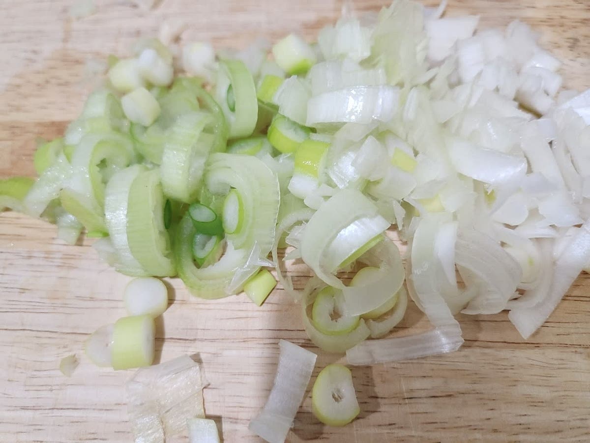 대파 1대는 다져서 준비해 주세요