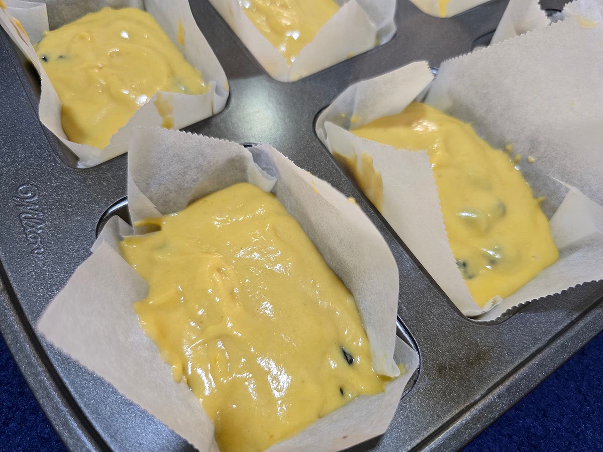 I used small mold and baked for 25 min....