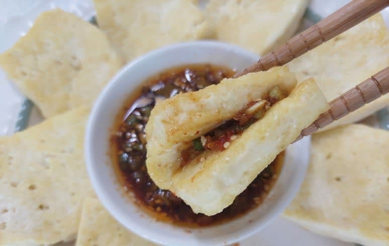 양념장을 올려 먹거나 찍어 맛있게 드세요.