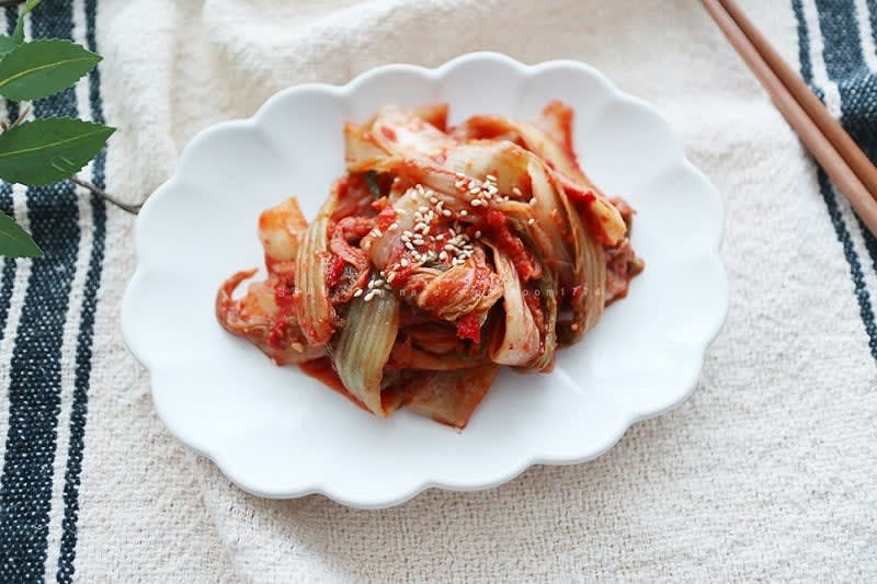 완성
바로 먹어도 되고 조금 익어도 더 맛있는 마늘김치