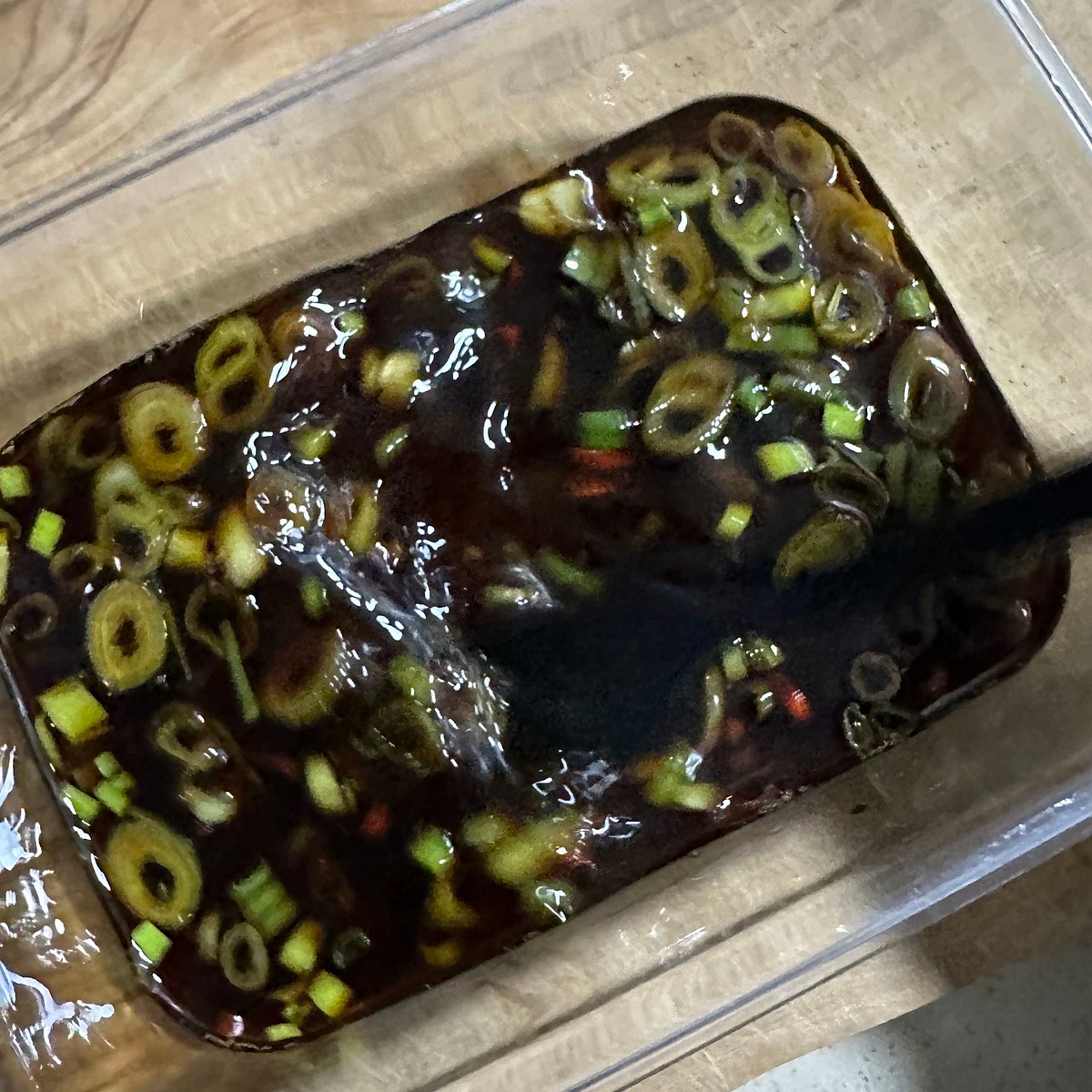 양념장 재료를 잘 섞어서 준비해주세요.