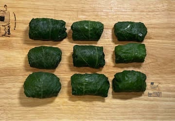 양옆을 접어준 뒤 위로 돌돌 말아 완성해 줍니다.