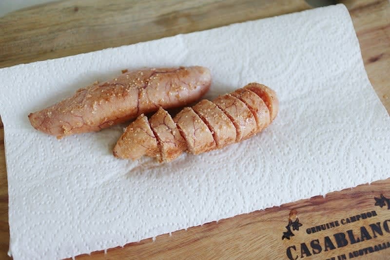 명란을 먹기 좋게 잘라준 뒤 그릇에 마요네즈2T,와사비0.5t 넣어 접시에 담아주면 끝!!