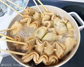 삶은달걀도 추가로 넣어서 끓여주세요