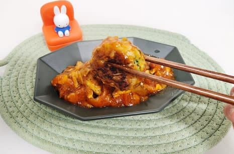 완성된 돼지고기완자 미트볼을 따뜻하게 즐기세요.