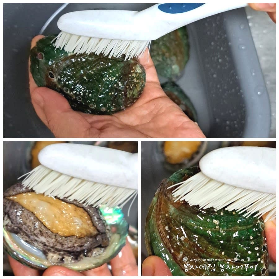 전복을 껍데기에서 분리하고, 이빨을 제거한 뒤 깨끗이 손질합니다. 손질을 마친 전복에 맛술 1스푼을 살짝 뿌려둡니다.