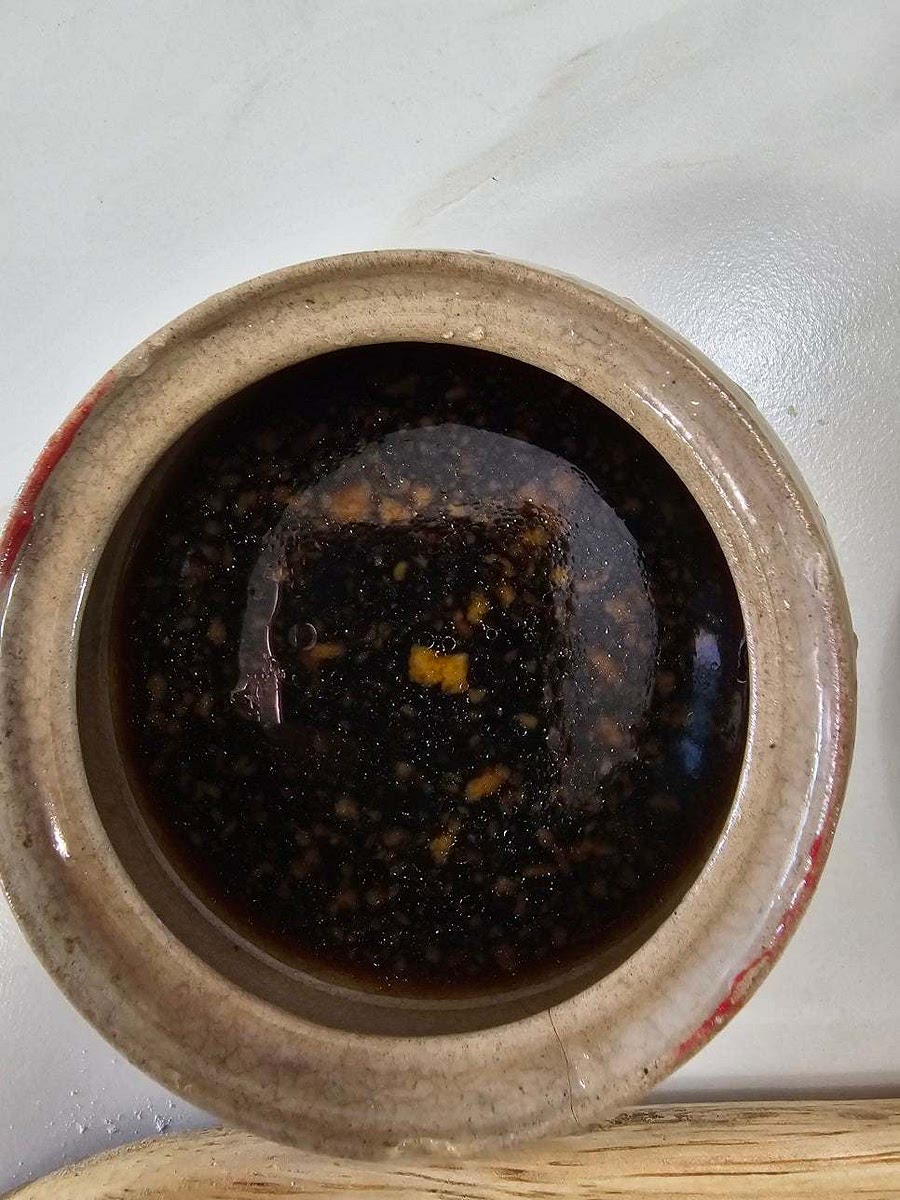 육전 간장 양념은 간장, 미림, 설탕, 다진 마늘, 레몬즙, 와사비, 참기름, 후추를 섞어 준비합니다.