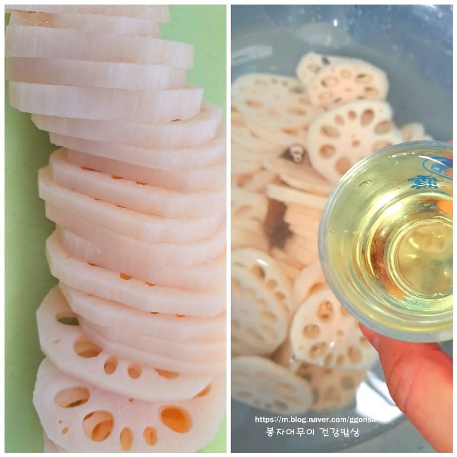 얇게 썰어 물에 담근 뒤 식초 한 컵을 섞어 넣어 색이 변하지 않게 합니다.