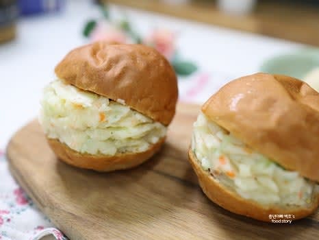 냉장고에 넣었다가 시원하게 먹으면 더욱 맛있습니다.