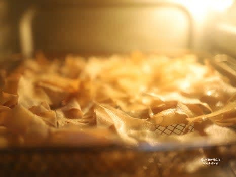 185℃로 2분 간격으로 구움 상태를 확인하며 추가로 돌립니다. (총 7~10분 정도)