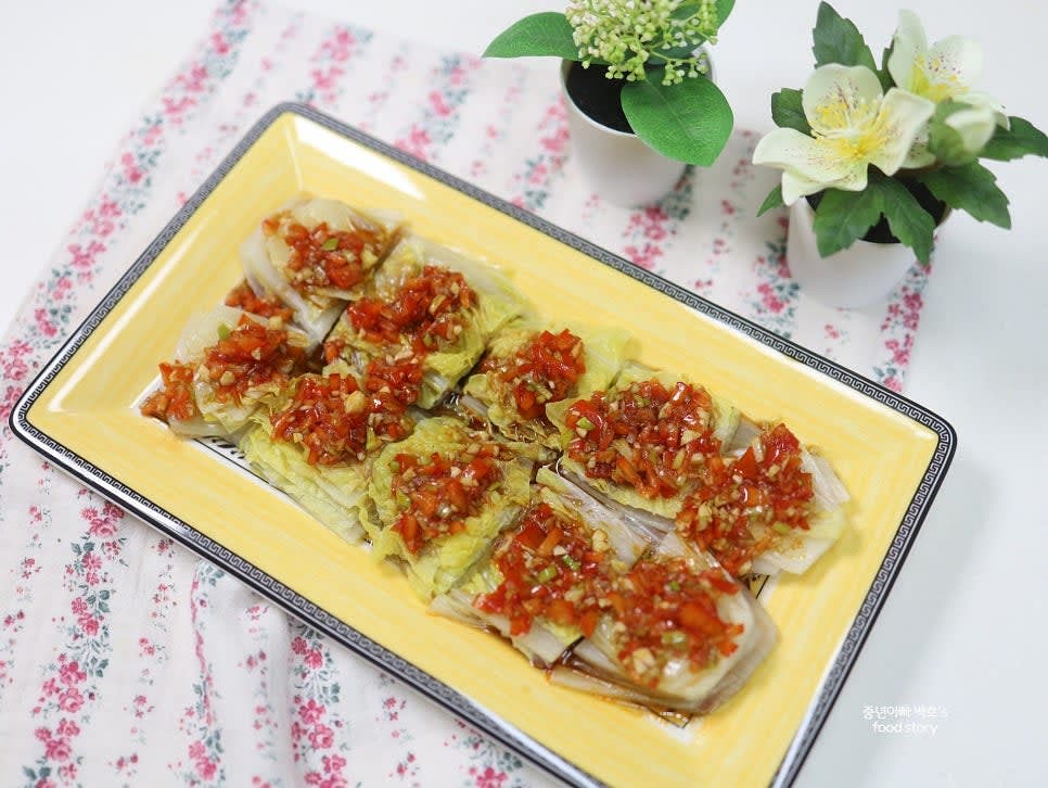 바로 드시거나 밥과 함께 곁들여 즐깁니다.