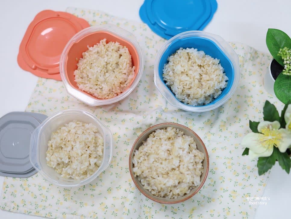 남은 밥은 전용 용기에 담아 냉동 보관해 필요할 때 데워 드시면 좋습니다.