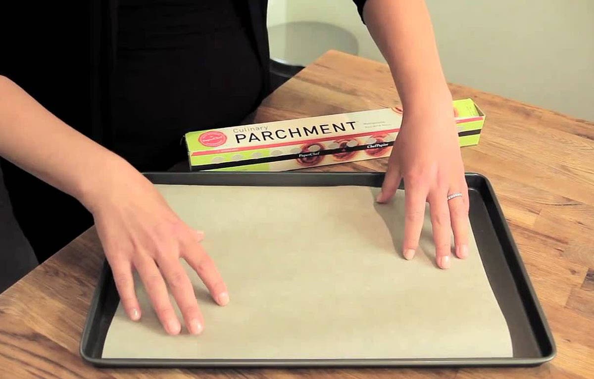 Prepare two large baking sheets with parchment paper.