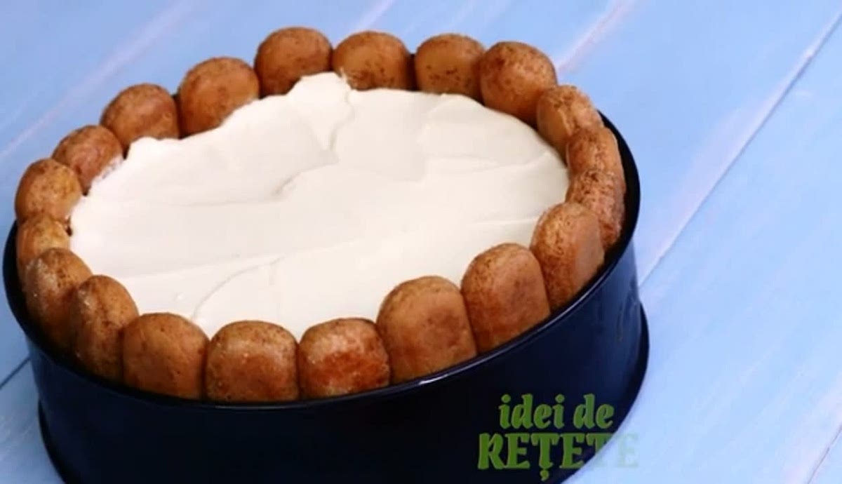 Chill the cake in the refrigerator for at least 4 hours.