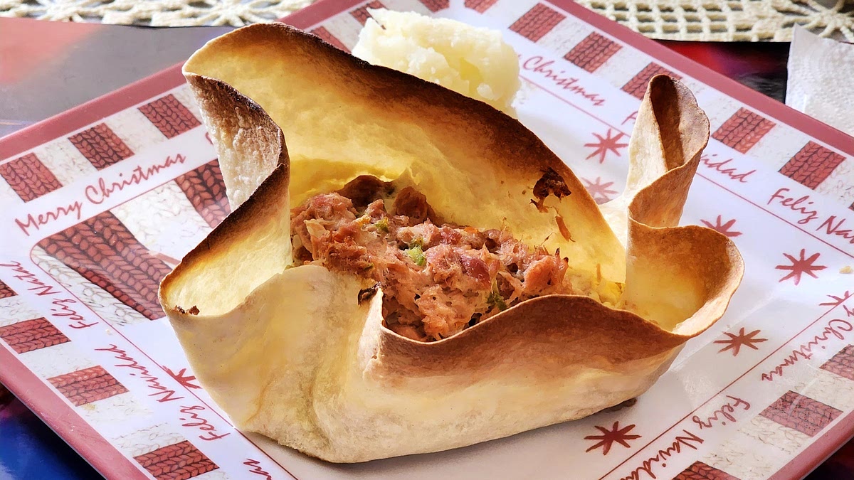 Hornear a 200 grados centigrados por 15 minutos o hasta que la masa o tortillas estén cocidas