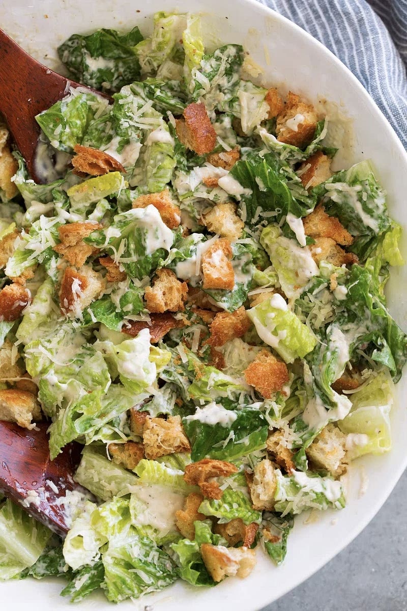 Dress & serve – Drizzle with the healthy dressing, toss gently, and enjoy!