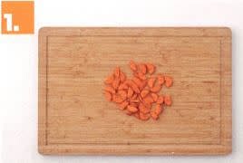 Get Prepped
- Drain and rinse konjac noodles.
- Meanwhile, thinly slice carrot into half-moons. Finely chop garlic.