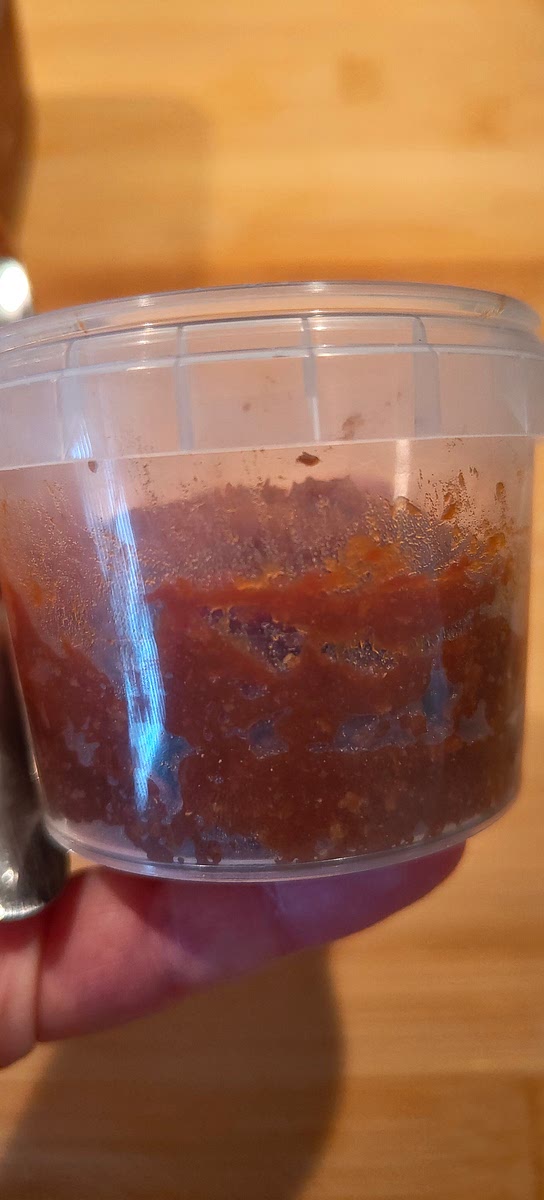 Repeat till your cloves are in and you've used the miso. Be sure to have the top layer be miso.
And take care to leave extra space above the miso before the lid since this will be fermenting and thus expanding.