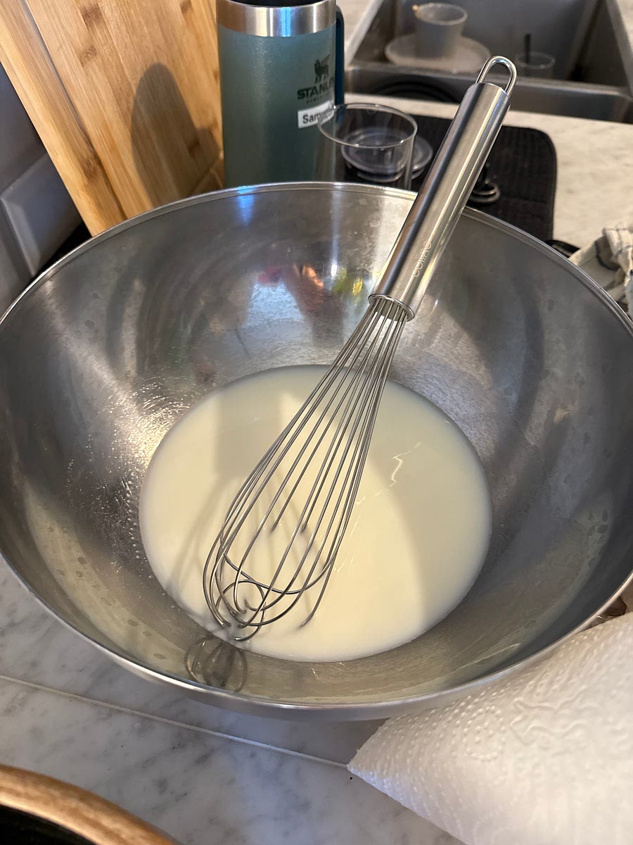 Mix vinegar and milk. Rest for 10 min.