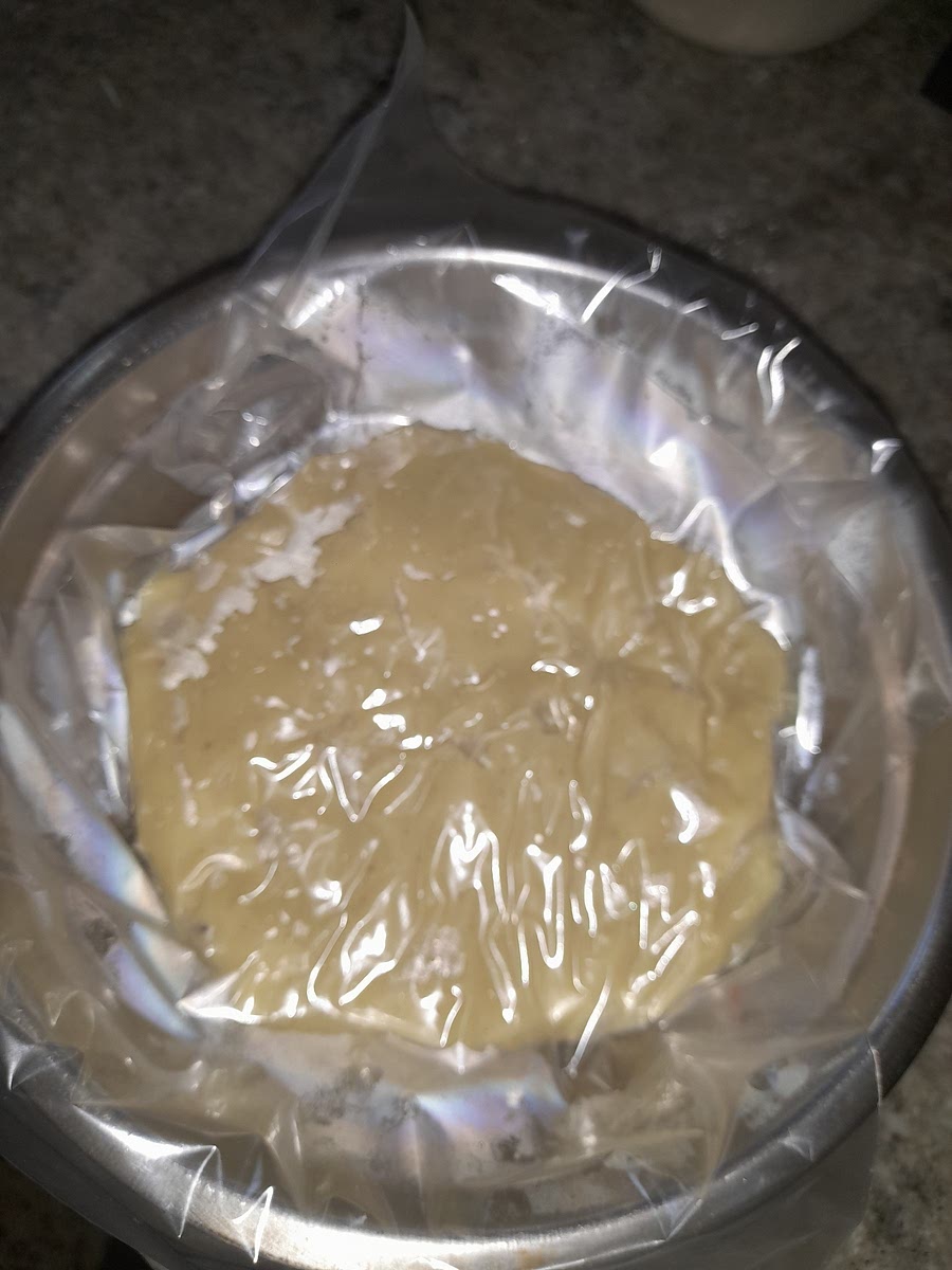 Retirar del fuego y reservar la crema.