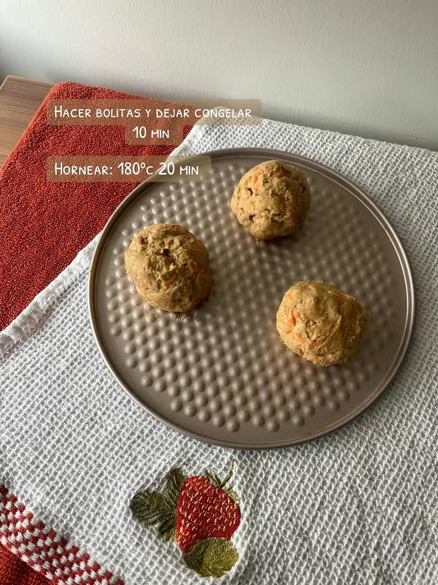 5. Shape into 4 large dough balls Place in the fridge. Bake at 180°C for 20 minutes