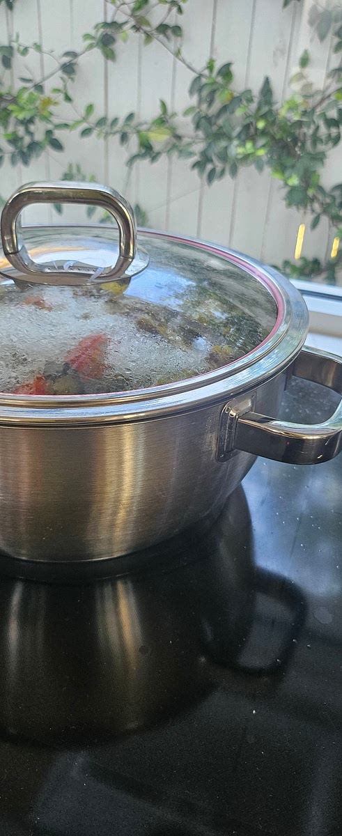 You will need a large stock pot for this. Once cooked the chicken broth can be frozen or stored in the fridge for at least 2 weeks.