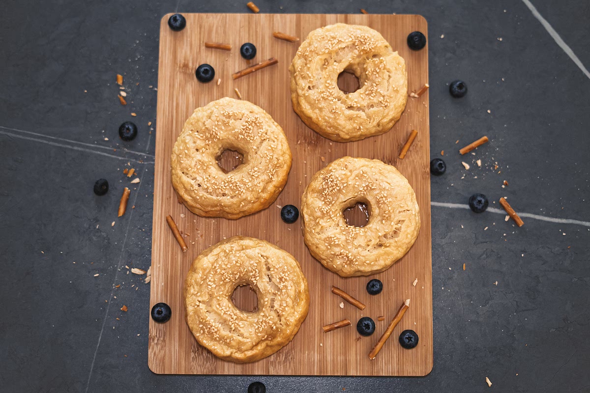 Let cool slightly and enjoy with your favorite toppings like cream cheese and smoked salmon, blueberries and honey, or anything you like!