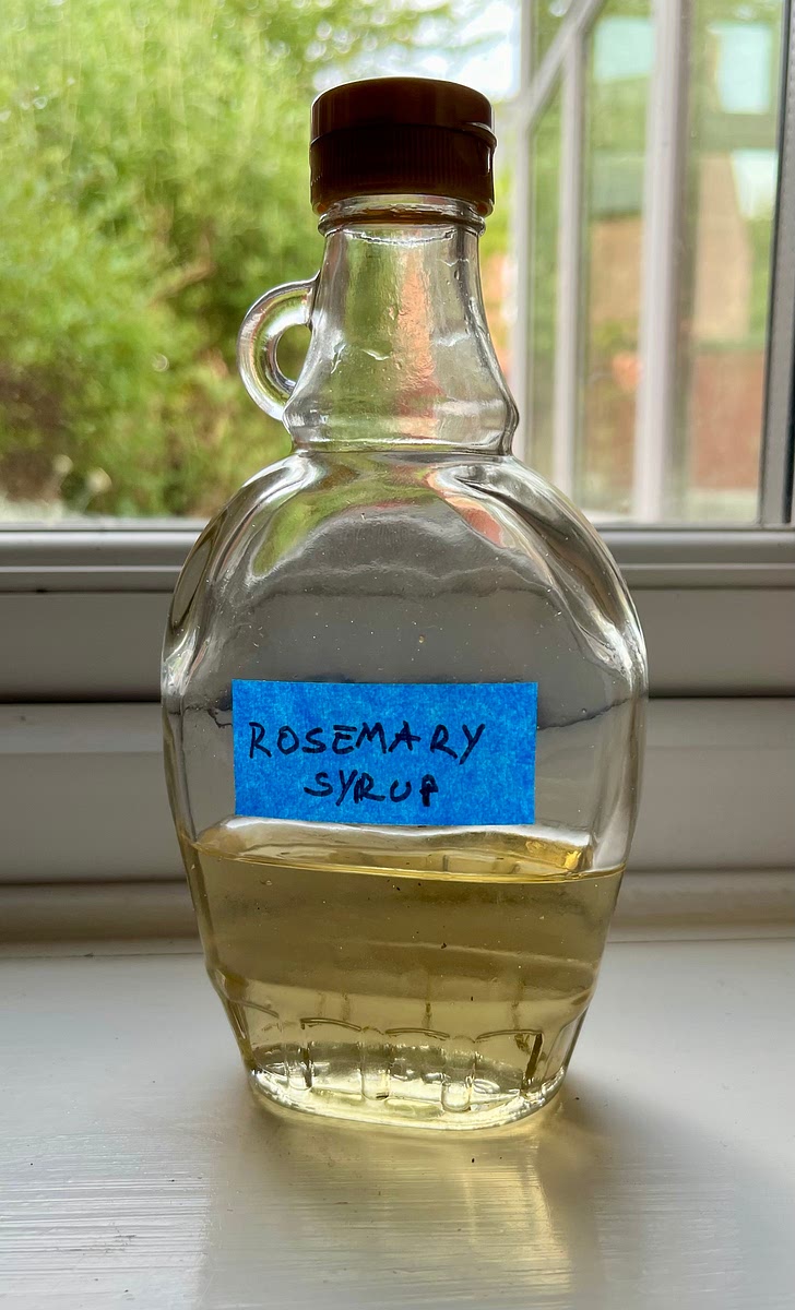 If you don’t have the rosemary-infused syrup, there’s a recipe for it in my profile, or in https://s.samsungfood.com/8gfKf