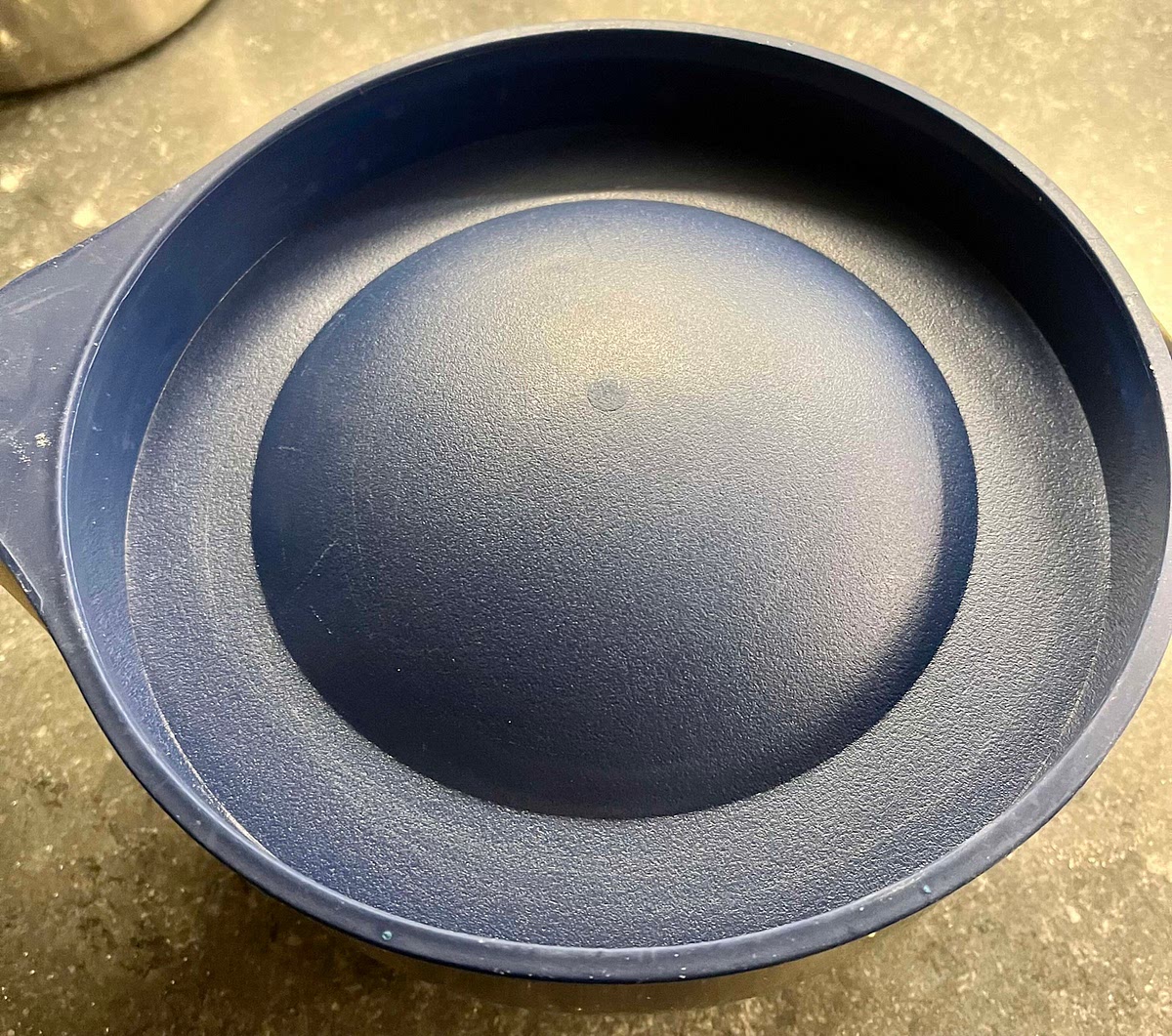 Cover the bowl and put it in the fridge for 2 hours.