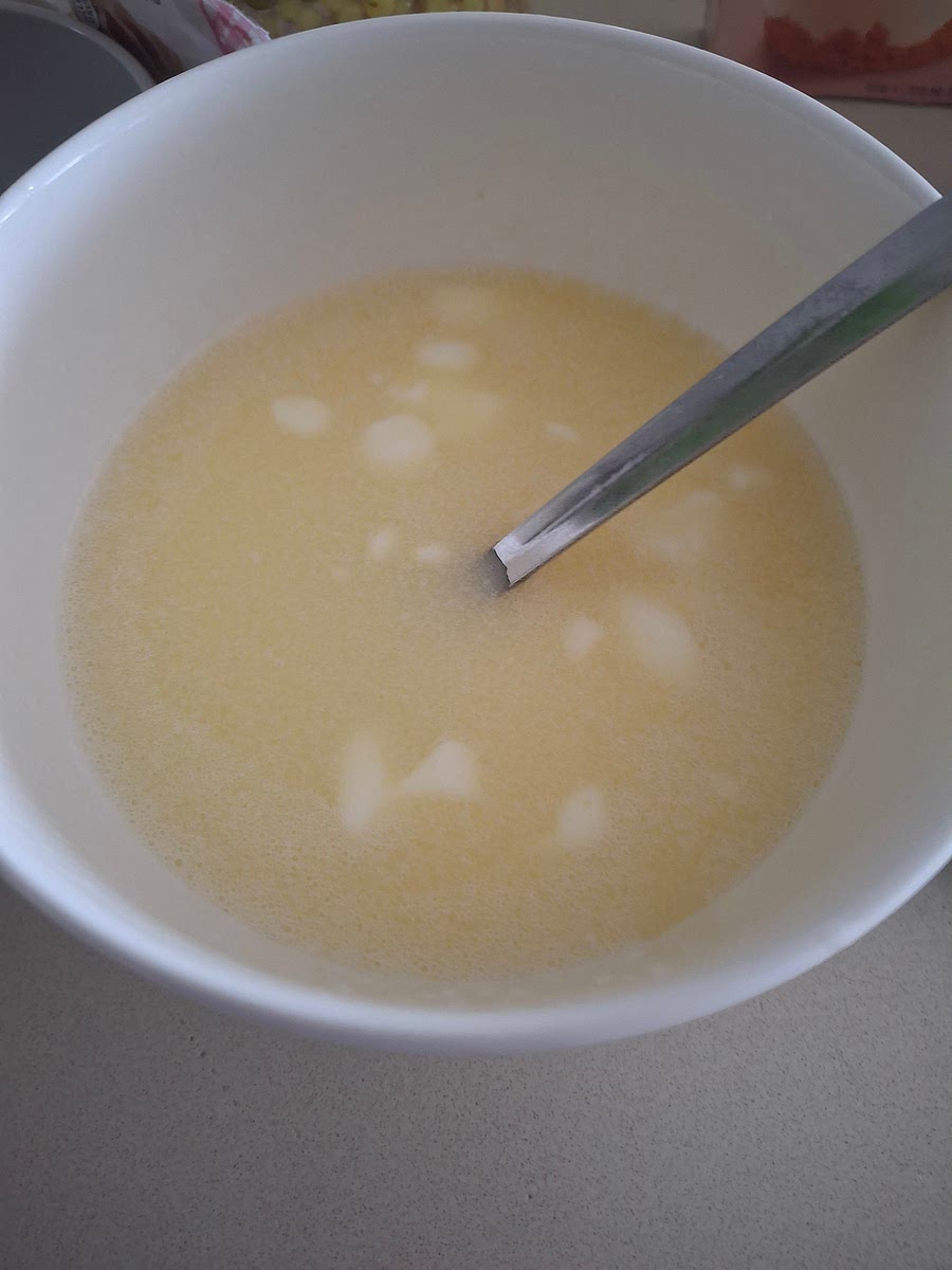 שלב 2 לחמם את החמאה את שהיא נראת כמו איך שבתמונה